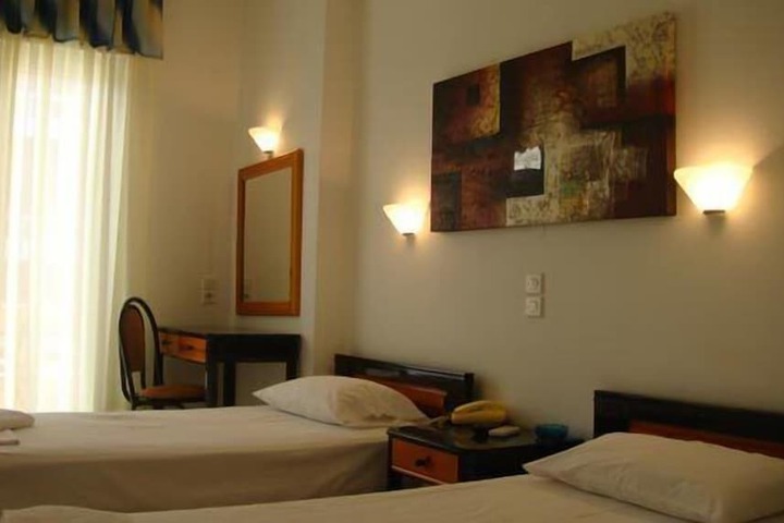 Room 21 of 32