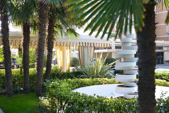 Hotel Exterior 110 of 115