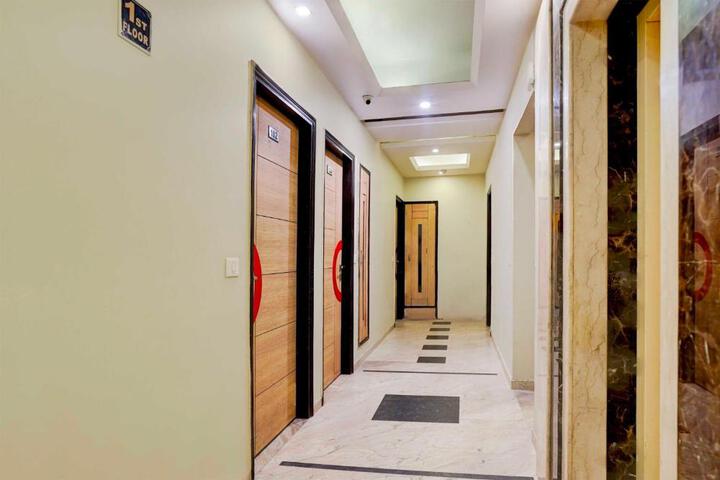 Hotel O Madho Singh Circle