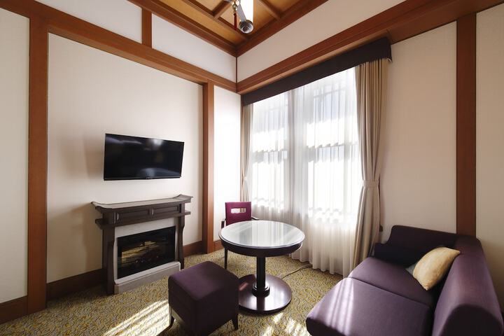 Room 34 of 120