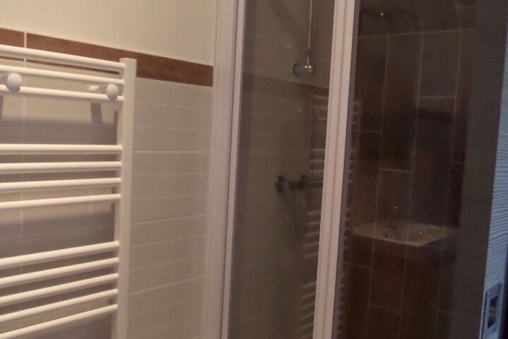 Room 4 of 19
