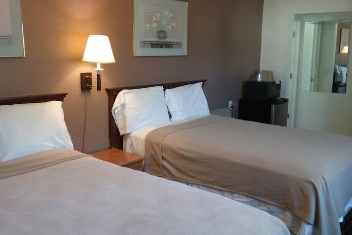 Room 12 of 111