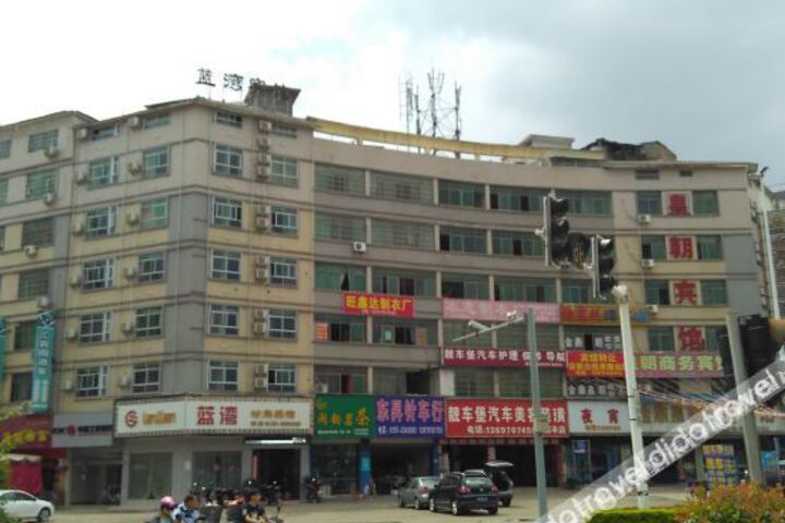 Hotel 6 of 27