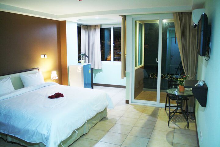 Room 19 of 36