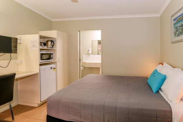 Room 5 of 43