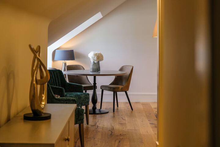 Room 42 of 84