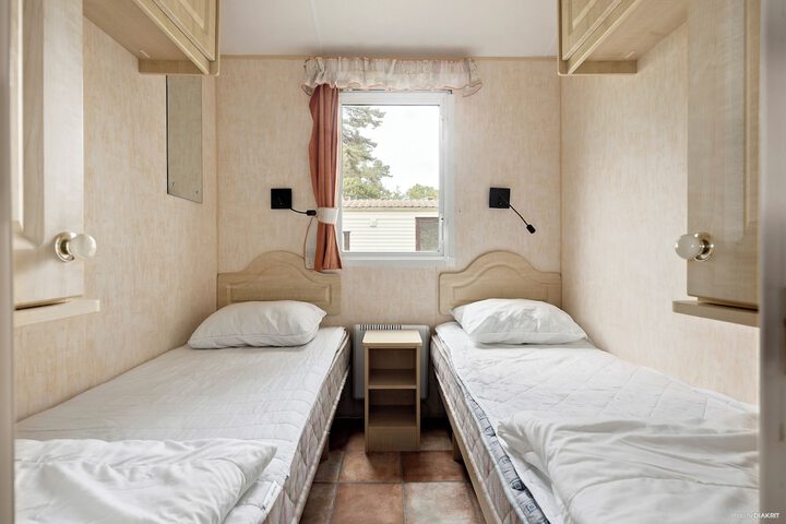 Room 6 of 61