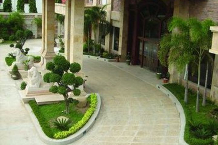 Hotel 53 of 76