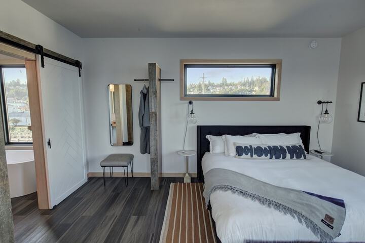 Room 27 of 159