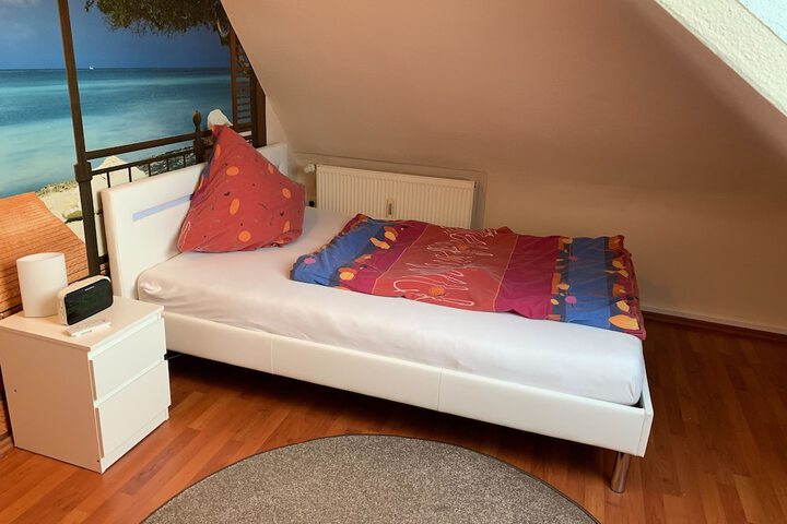 Room 5 of 24