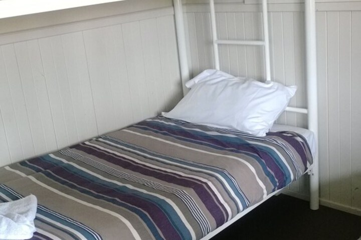 Room 7 of 34