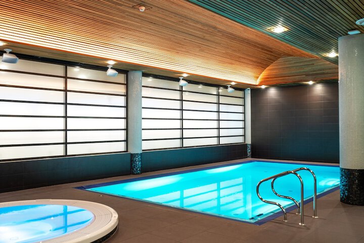 Pool 37 of 85