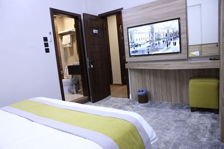 Room 29 of 64