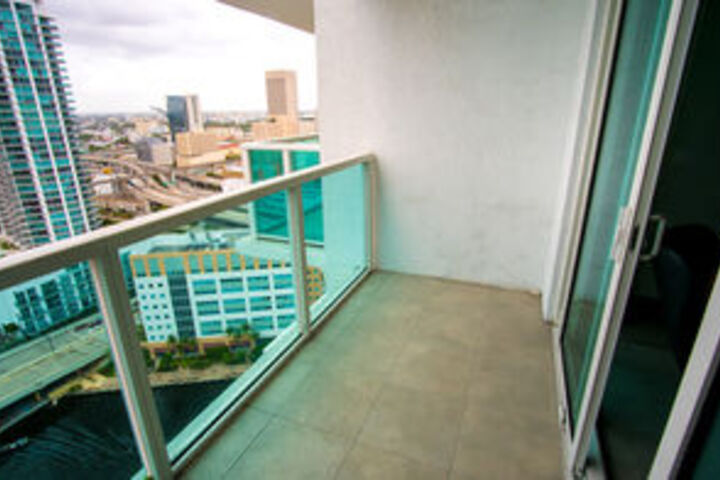 Terrace/Patio 5 of 129