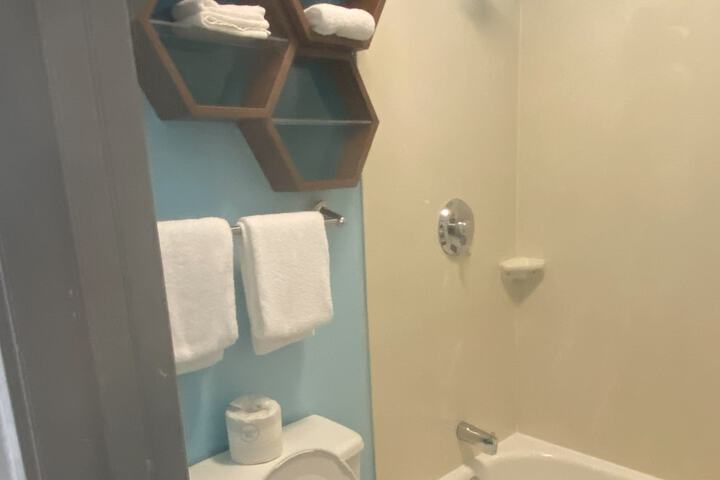 Room 17 of 20