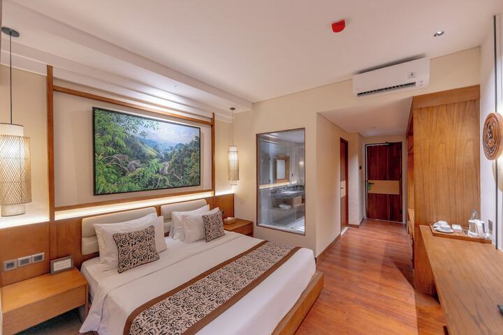 Room 18 of 101