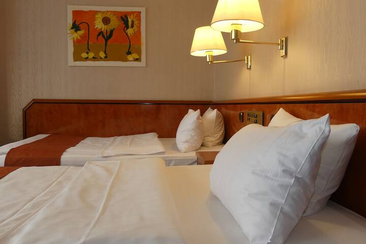 Room 34 of 72