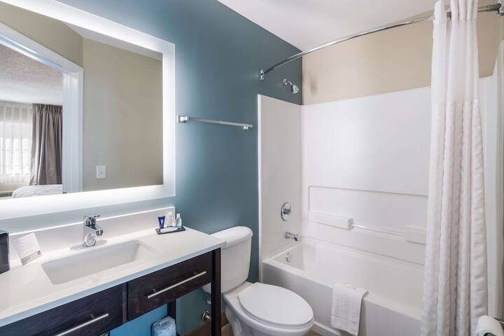 Room 14 of 38