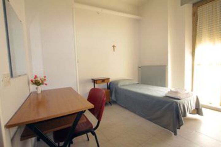 Room 19 of 40