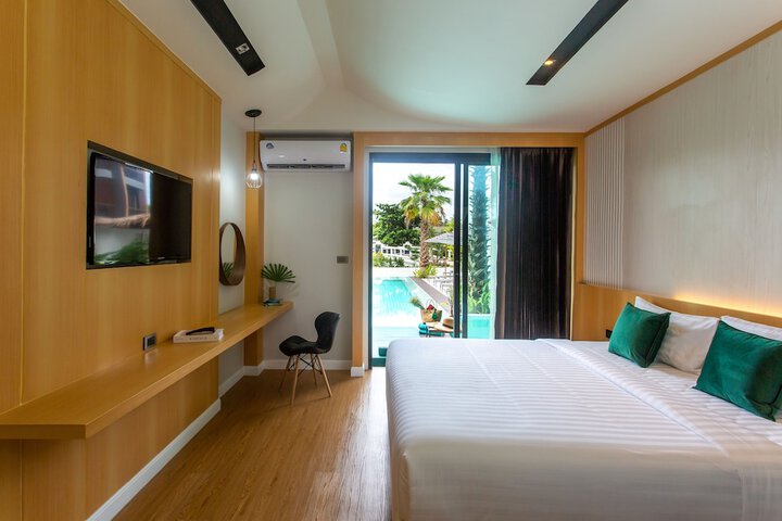 Room 18 of 84