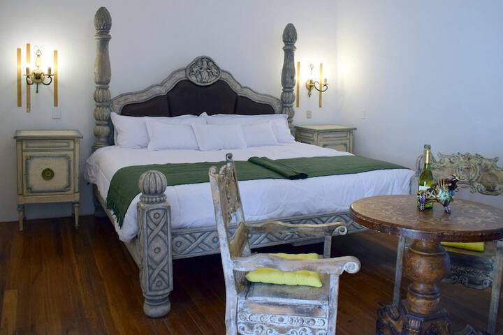 Room 8 of 36