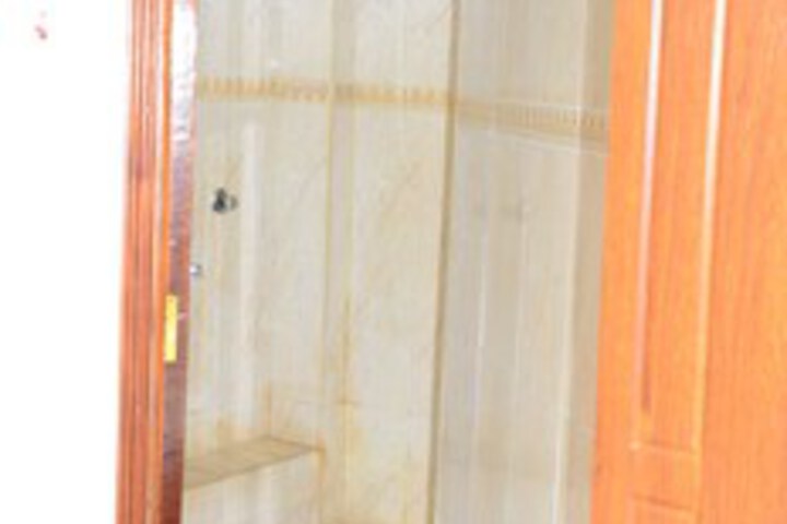 Room 4 of 37