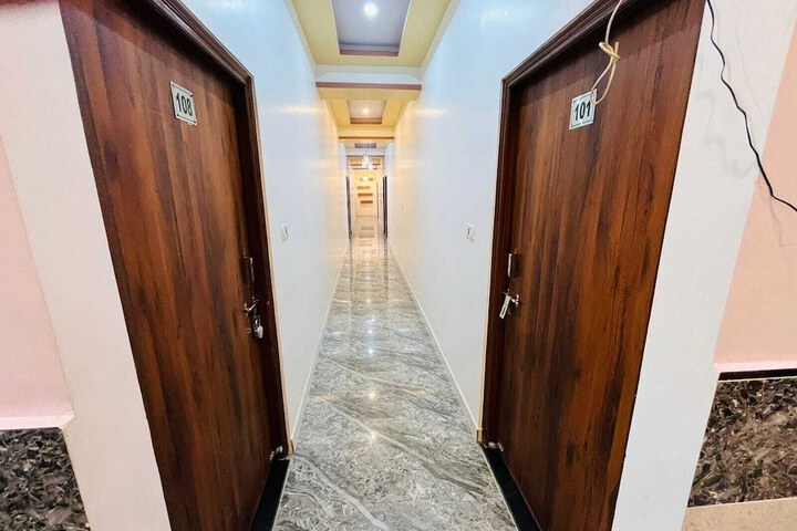Hotel 16 of 16