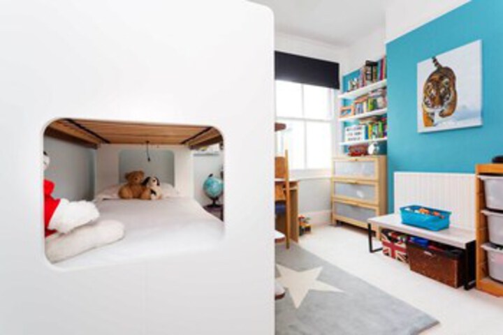 Room 11 of 19