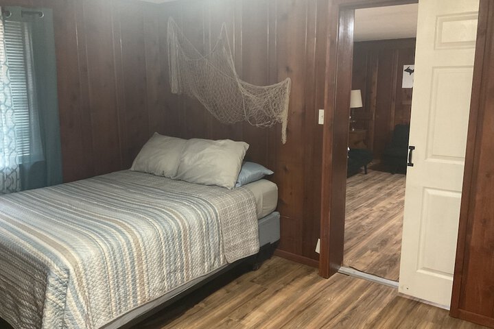 Room 2 of 25