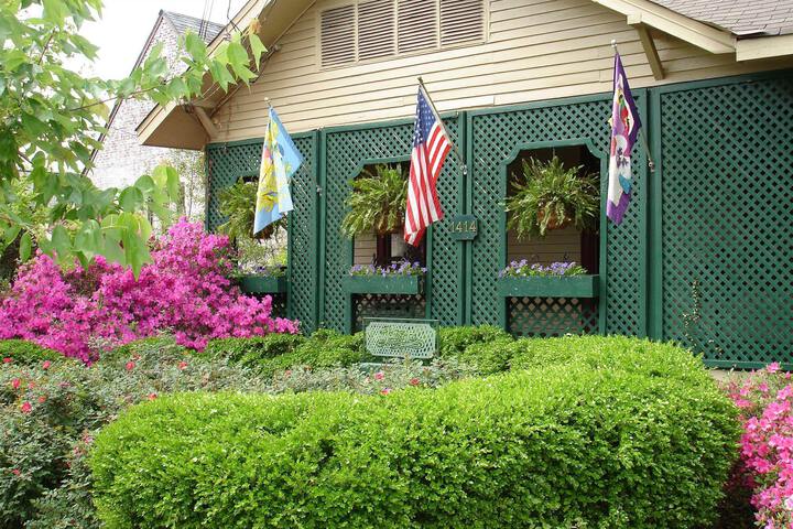 Image of THE LATTICE INN