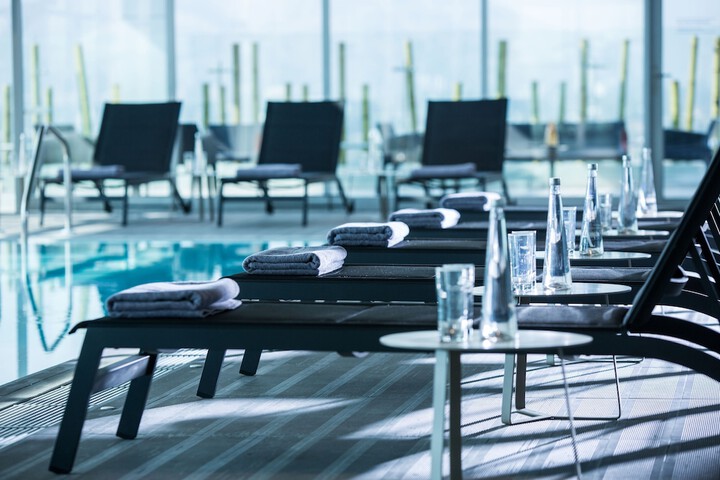 Hotel Pool