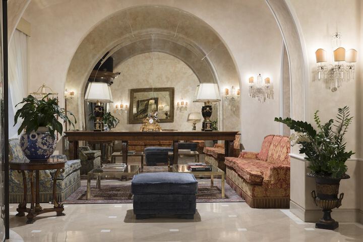 Hotel Lobby