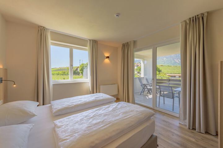 Room 36 of 208