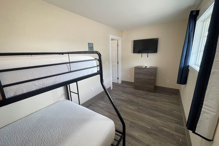 Room 49 of 136