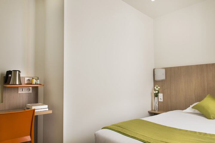 Room 7 of 29