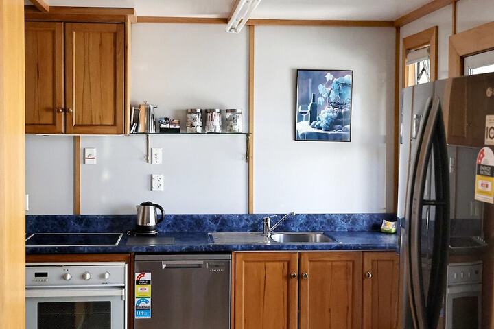 Room 6 of 70