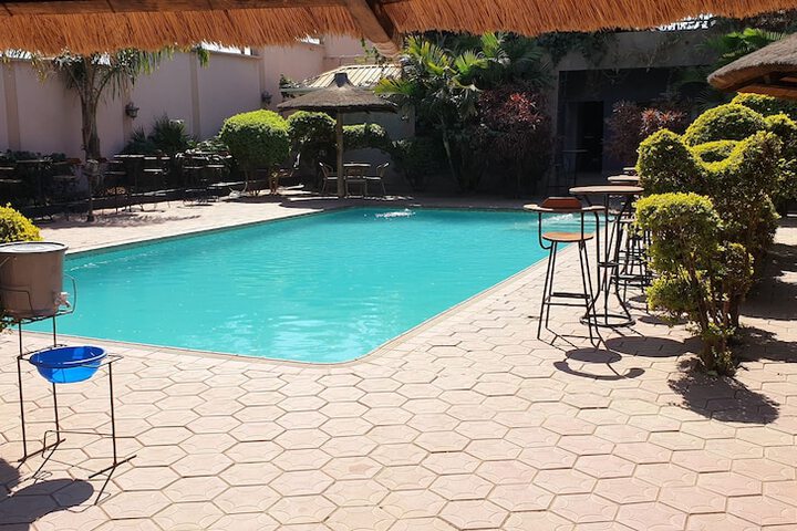 Pool 19 of 44