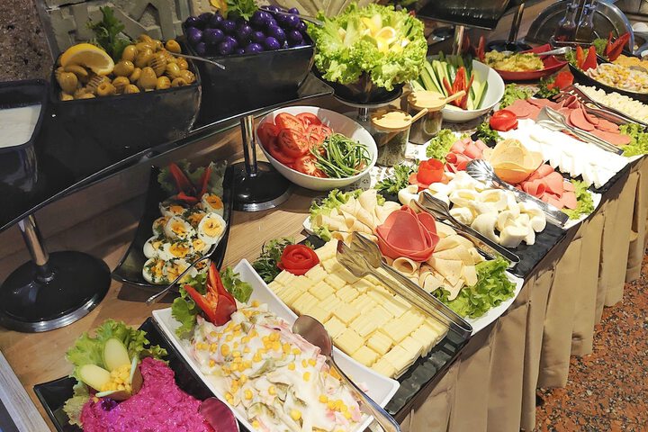 Dining 44 of 65