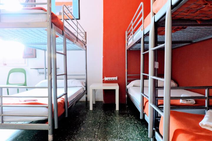 Room 12 of 61