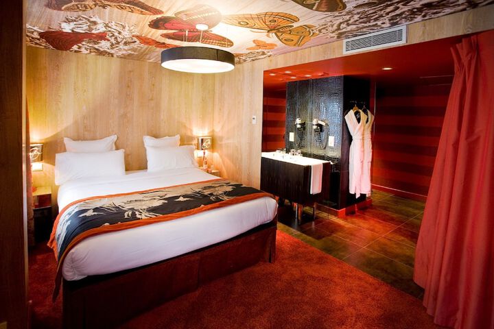 Room 12 of 49