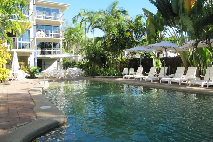 Pool 18 of 30