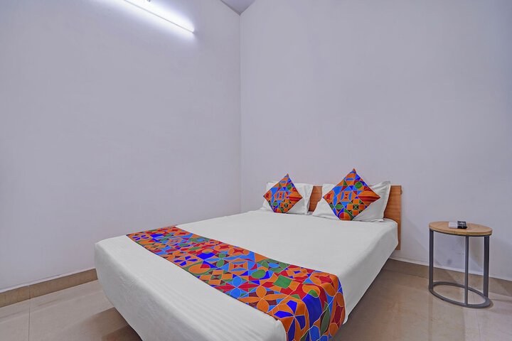 Room 13 of 26