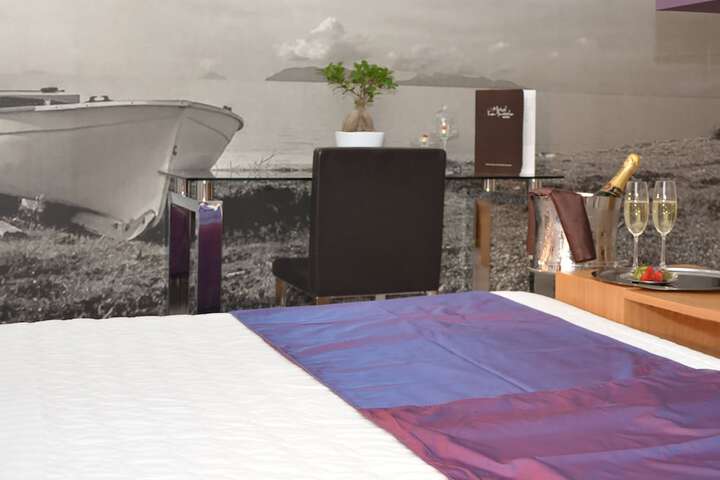 Room 29 of 77