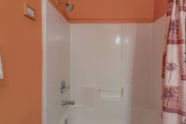 Room 7 of 41