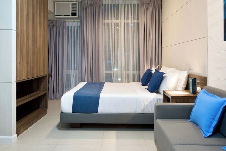 Room 26 of 61