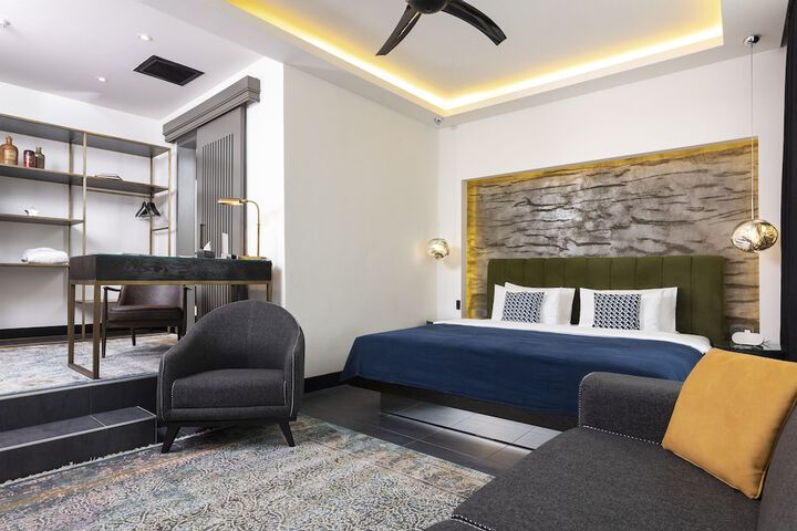 Room 20 of 62