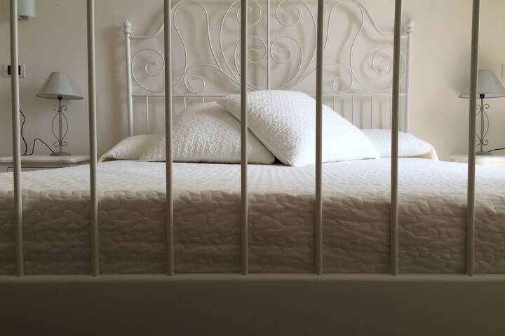 Room 17 of 42
