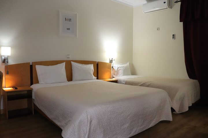 Room 17 of 113