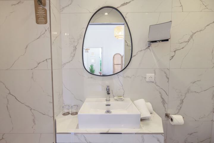 Clean Restrooms