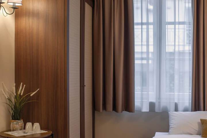 Room 60 of 115